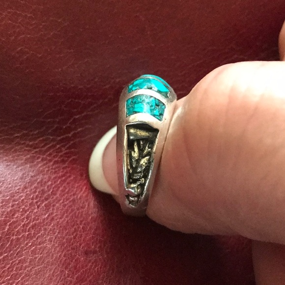 Vintage Turquoise and Silver Band Sz 7 - Picture 2 of 5